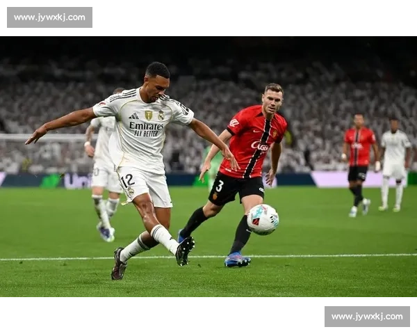 阿诺德：英语沟通加速皇马融入，战术适应仍需时间