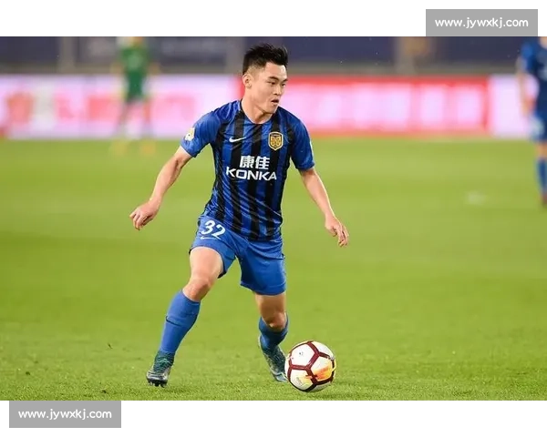 缝八针仍头球破门！黄紫昌带伤血战成铁汉